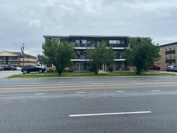 9421 S Roberts Rd APT 3NW, Hickory Hills, IL 60457