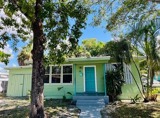 54 SW 12th St, Dania, FL 33004