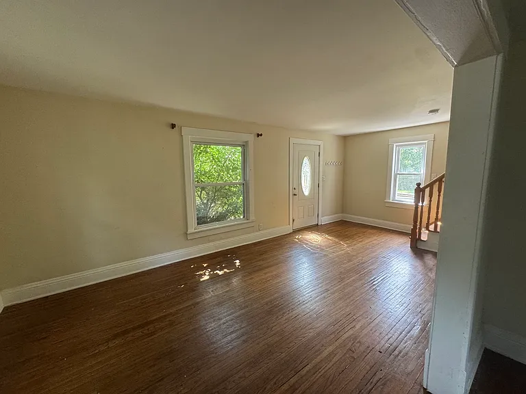 647 Hardin Ave #A — Photo 6
