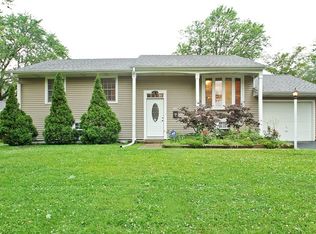 422 Cherry Ln, Glenview, IL