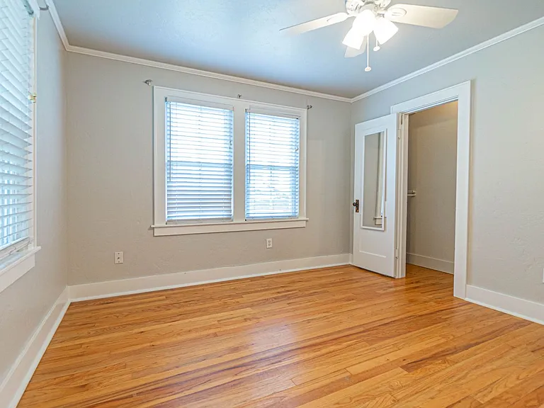 628 W Comanche St — Photo 28