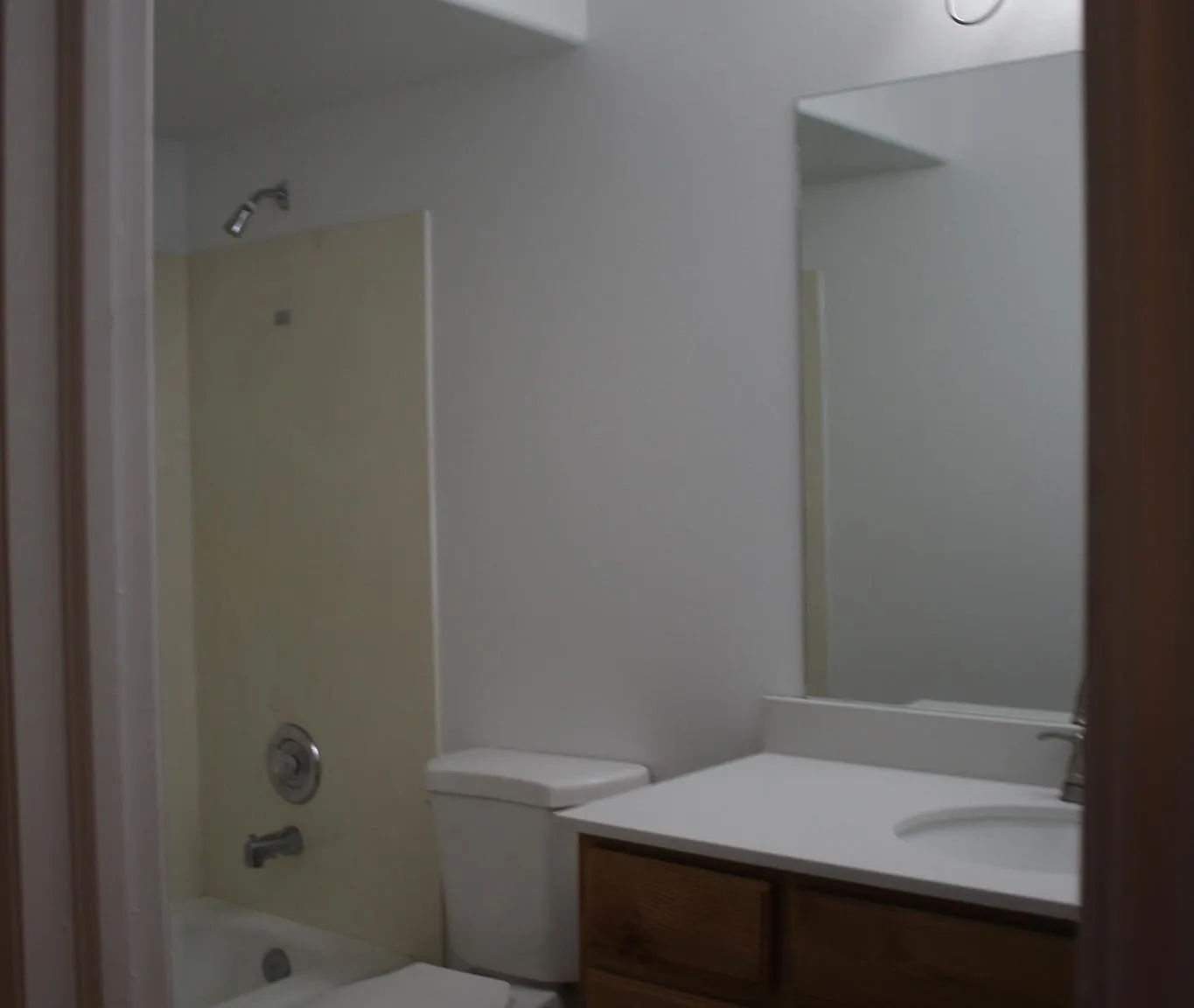 4 bed, 1800 sqft, $2,400 — Photo 4