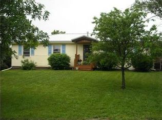 10801 Saline Rd, Oskaloosa, KS 66066