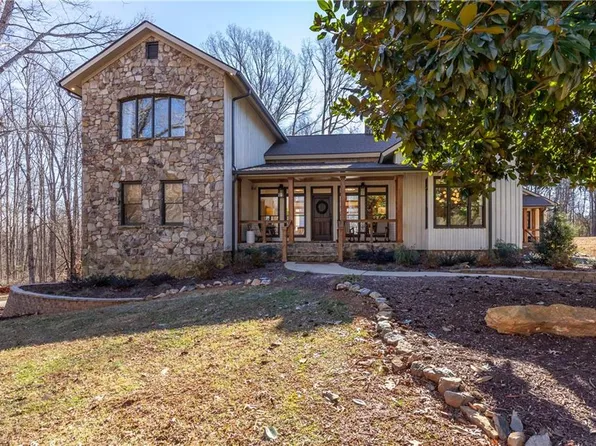 7042 Brookbank Rd, Summerfield, NC 27358