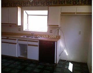 2nd image of 2452 San Marcos St