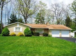 104 Greenhill Dr, Butler, PA 16001
