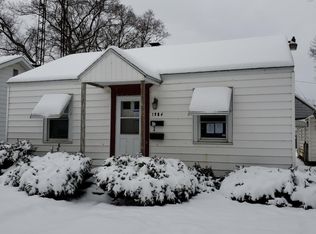 1984 Ray St, Muskegon, MI 49442