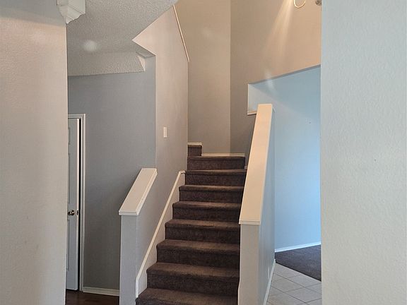5th image of 1100 Raleigh Dr