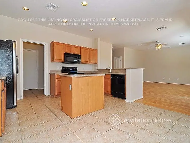 3645 W Jacksonville Dr — Photo 6