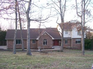 5121 Walnut Acres Rd, Lohman, MO 65053