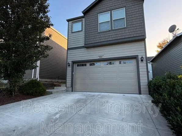 3303 NE 43rd Pl, Vancouver, WA 98661
