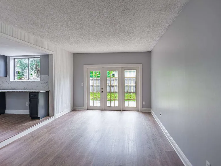 3909 Stonehaven Rd — Photo 10