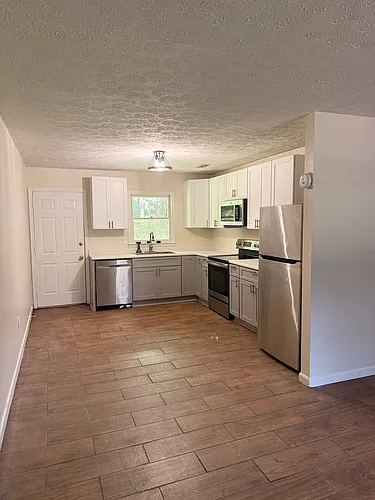 426 Freeman Dr Photo 1