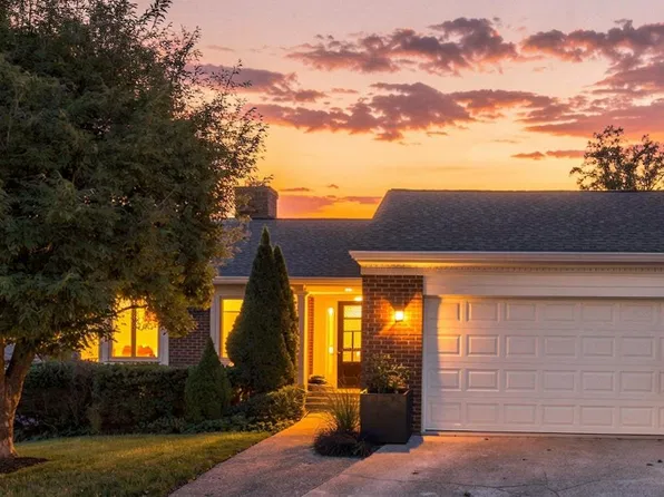 3881 Rust Hill Pl, Fairfax, VA 22030