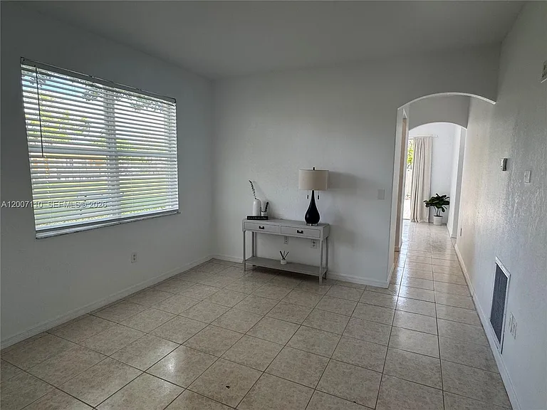 23703 SW 110th Pl #23703 — Photo 3
