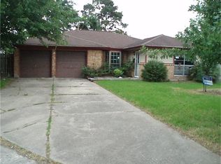 5701 Groveton Ln, Pearland, TX 77584