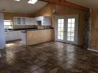 3 bed, 1400 sqft, $2,500 — Photo 4