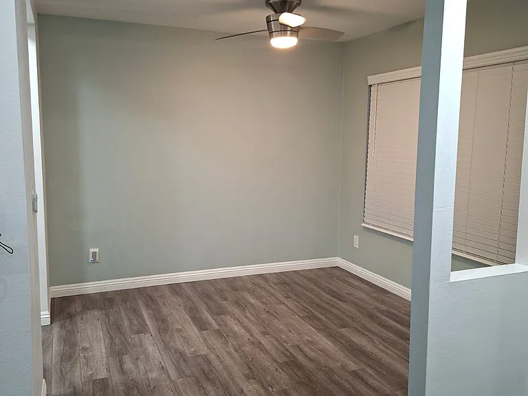 2031 Lakeridge Cir #202 — Photo 12