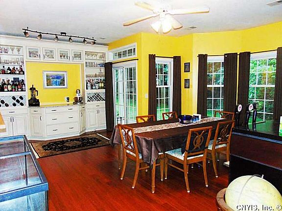 5th image of 1106 Greymoor Way