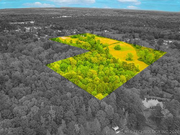 3rd image of 5 Kuykendall Rd