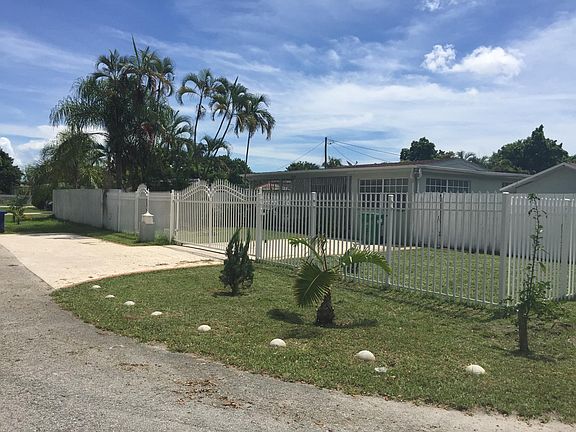 4th image of 290 NW 181st St