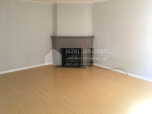 2nd image of 1633-1635 Redwood Ave