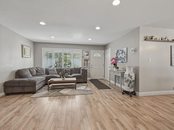 4th image of 1179 Beaconsfield Rd