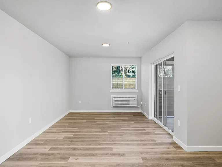 Fisher Park Apartments — Photo 14