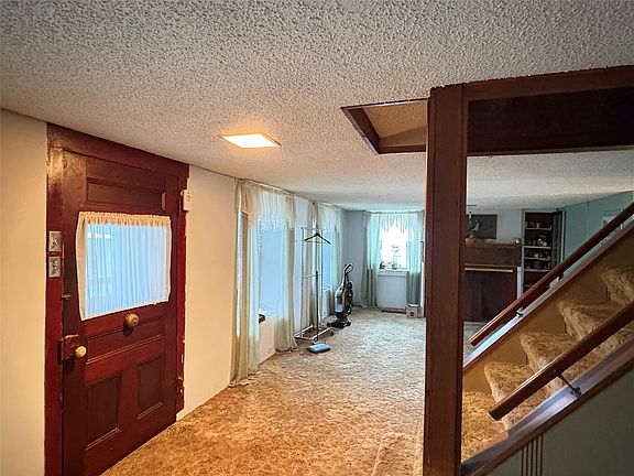 5th image of 22 Chestnut St