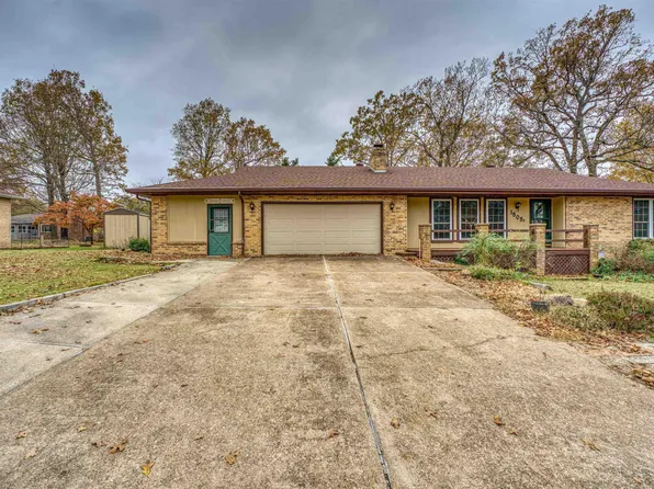 1808 Ashbriar Dr, Mountain Home, AR 72653