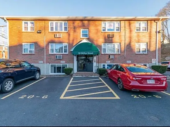 20 Miller St Unit 1, Quincy, MA 02169