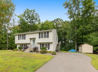 14 Branch St, Templeton, MA 01468