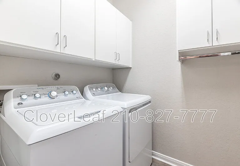940 Windflower — Photo 32