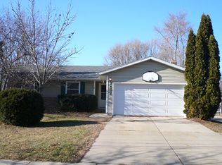 2502 Badger Ln, Madison, WI 53713