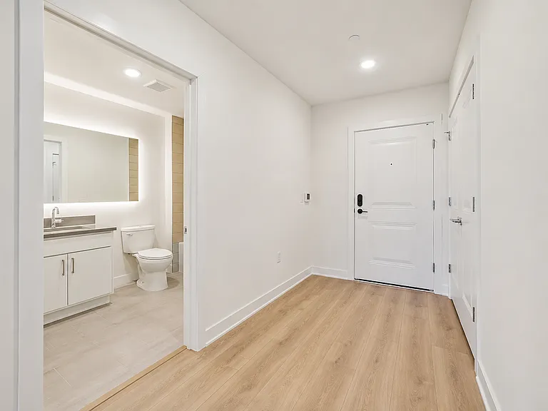 4444 Ridge Ave #A1 — Photo 2