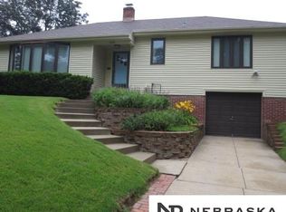 2129 S 39th St, Omaha, NE 68105