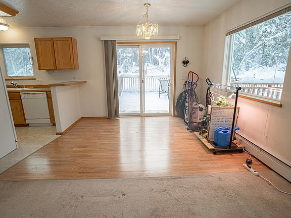 3rd image of 2585 Cresbard Ct