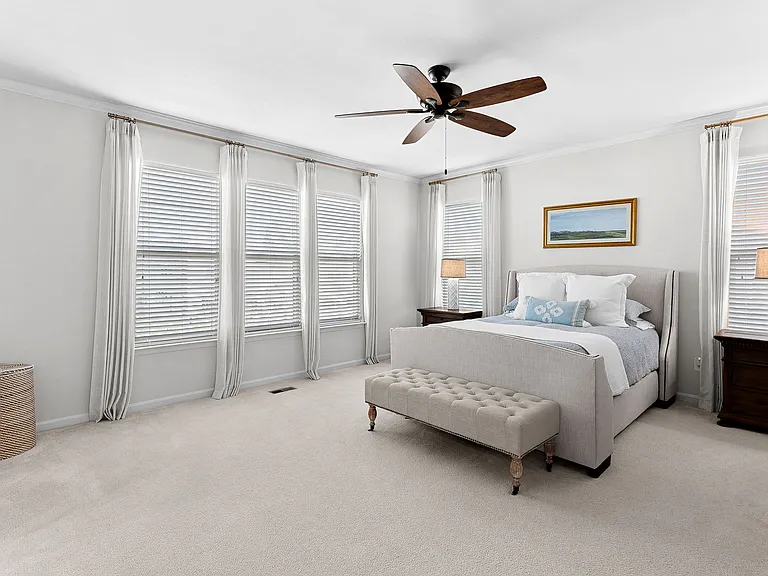 22840 Goldsborough Ter — Photo 26