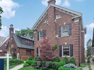 5858 N Kenneth Ave, Chicago, IL 60646