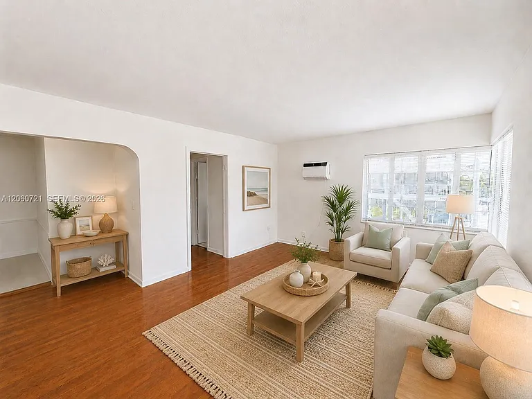 7407 Byron Ave #3 — Photo 6