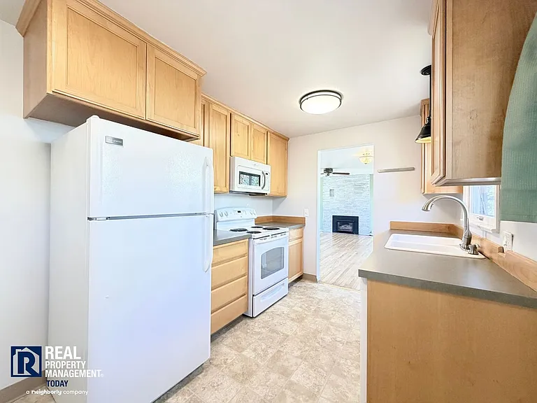 2301 N Winnifred St — Photo 3