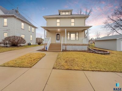 1019 E 2nd St, Canton, SD, 57013