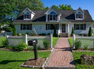 25 New Valley Rd, New City, NY 10956