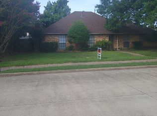 2312 Southridge Dr, Sachse, TX 75048