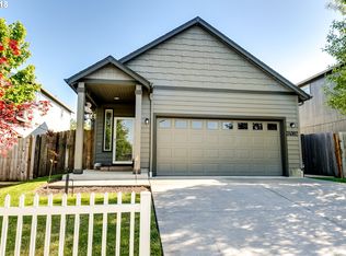 24982 Perkins Rd, Veneta, OR 97487