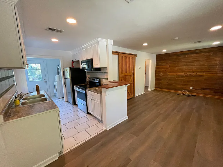 Arno Ct NW — Photo 17