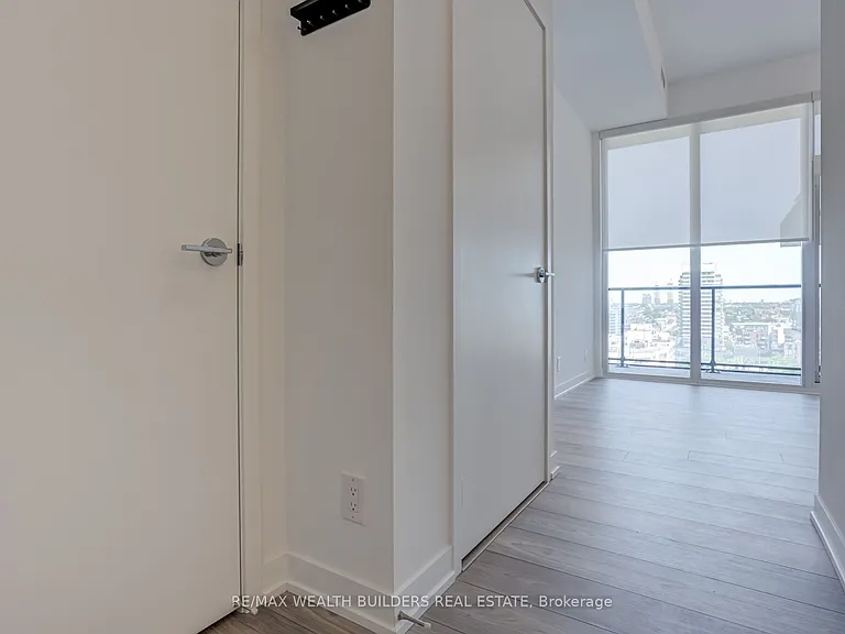 285 Dufferin St #1103 — Photo 7