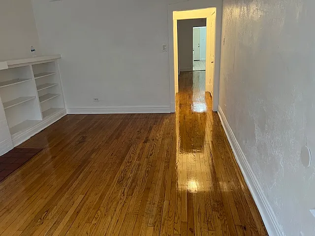 7741 S Yates Blvd — Photo 6