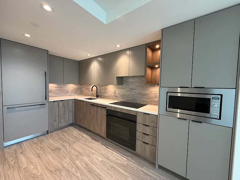 755 Harbourside Dr #714 — Photo 6