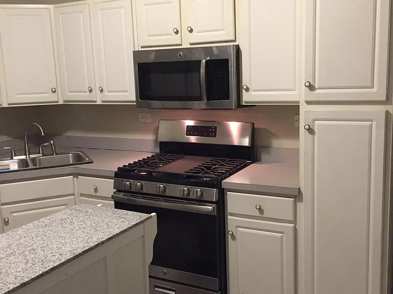 2727 N Lawndale Ave — Photo 5